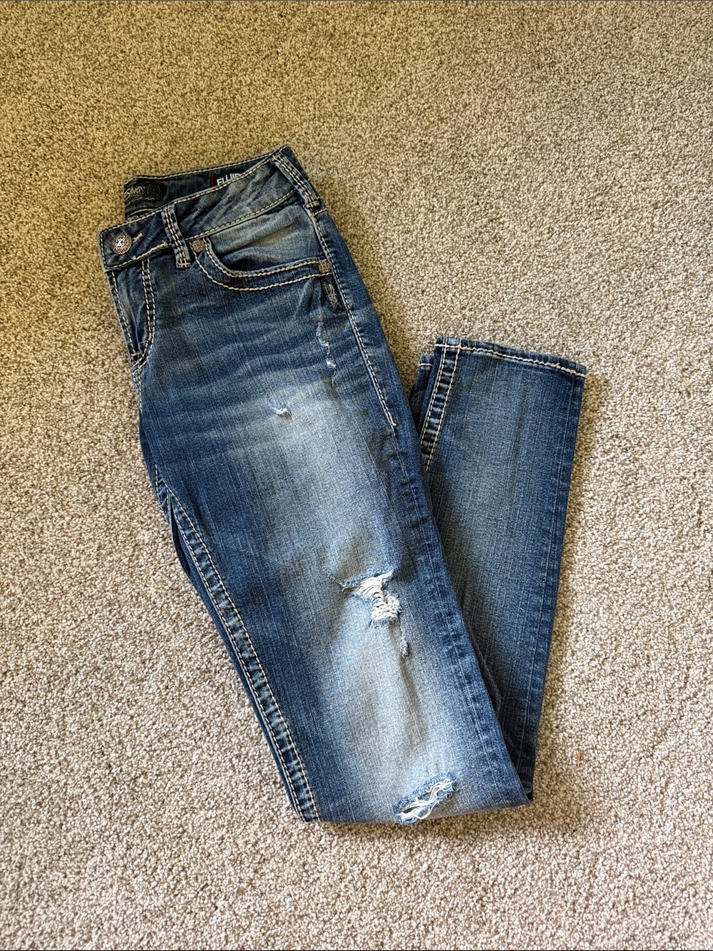Great Condition Women’s Silver Jeans